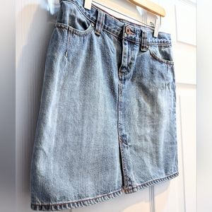 Vintage Fall Mini Denim Skirt. Size 2.